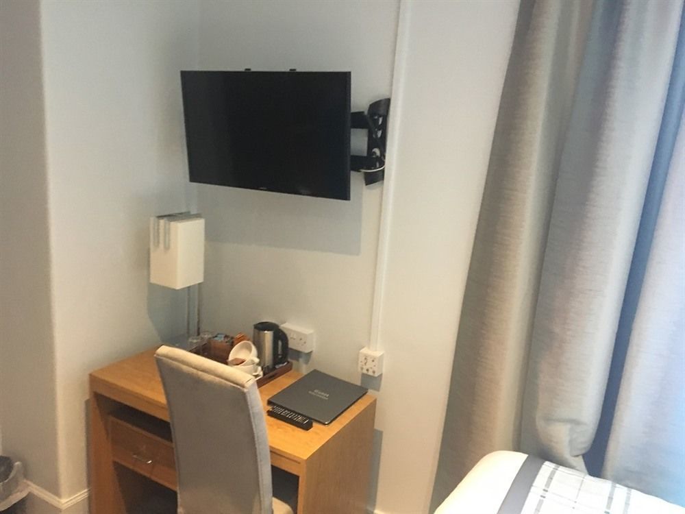 West Port Hotel リンリスゴー エクステリア 写真
