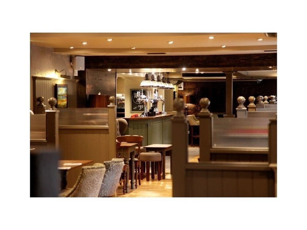 West Port Hotel リンリスゴー エクステリア 写真