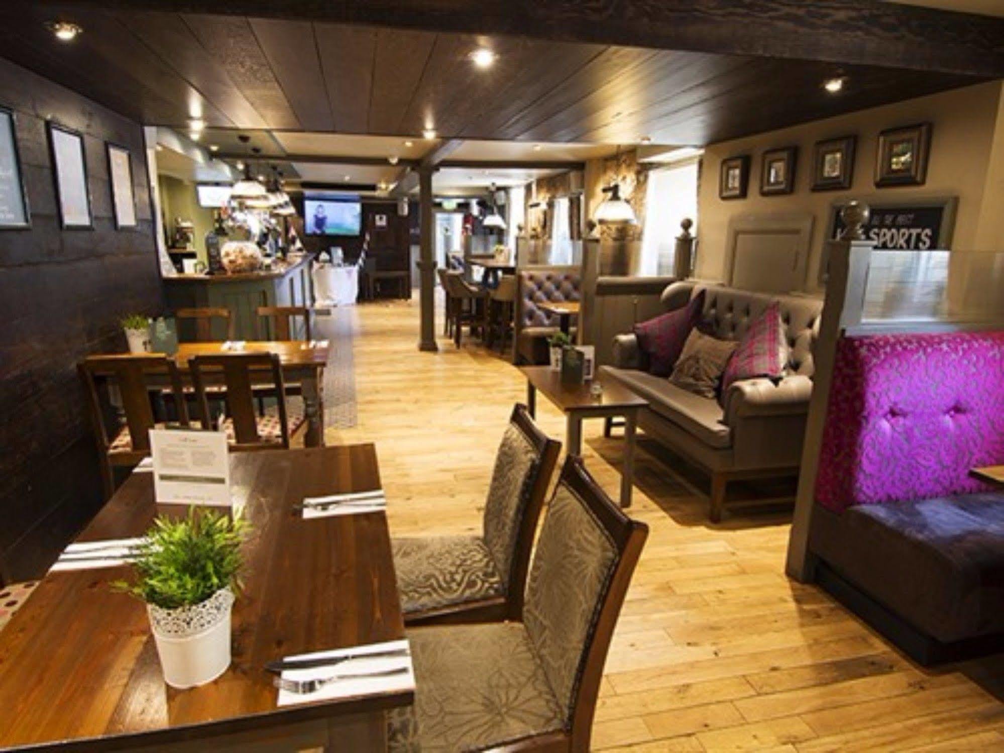 West Port Hotel リンリスゴー エクステリア 写真